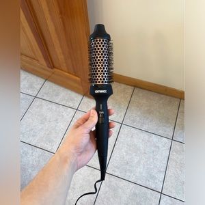 Amika Thermal Brush